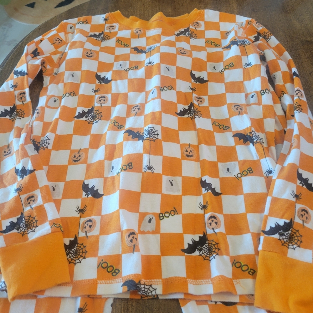 Old Navy Orange and White Halloween Pajama Top - Picture 2 of 4
